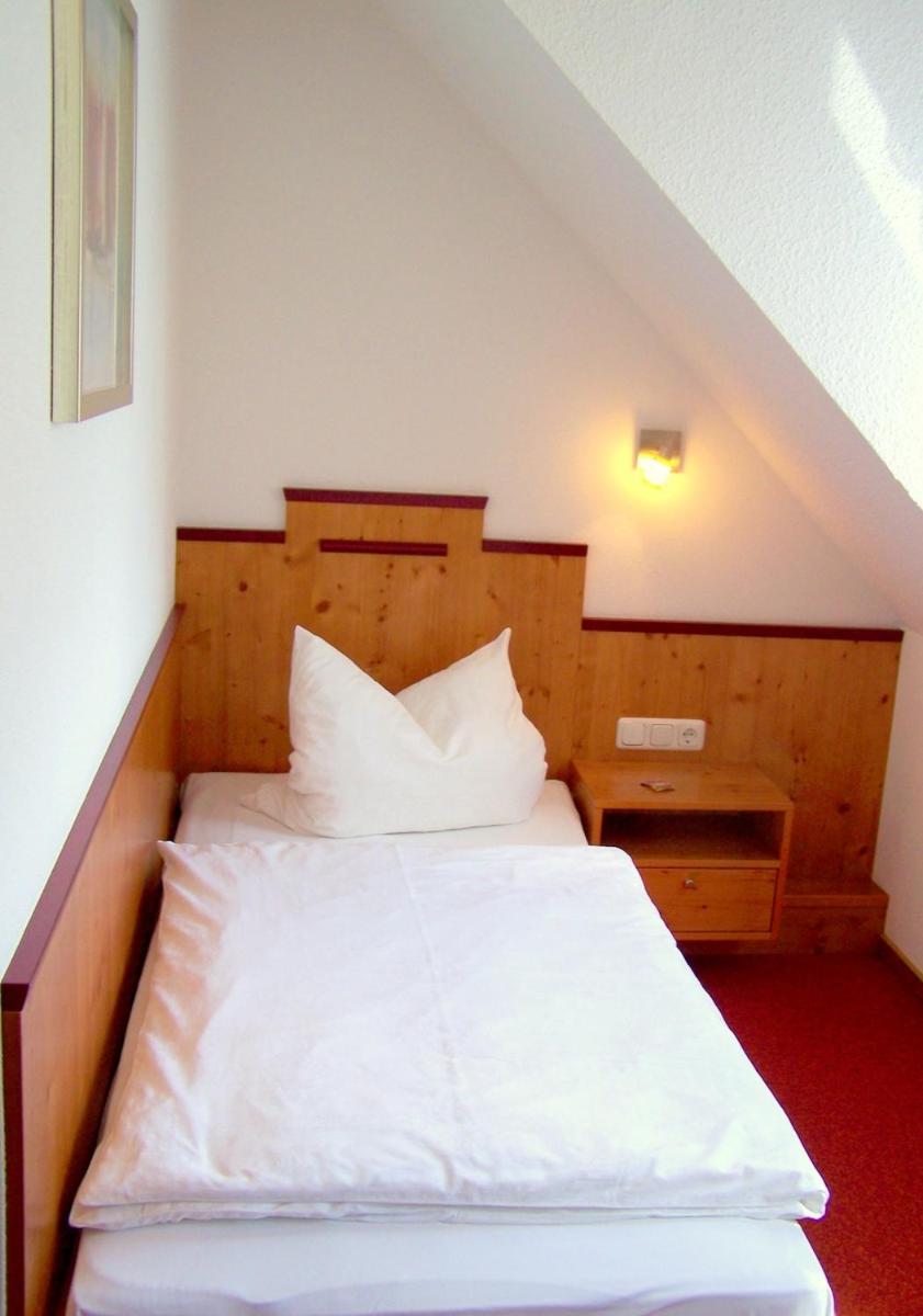 Landgasthof Schwarzer Adler Gbr Dietenhofen Zewnętrze zdjęcie